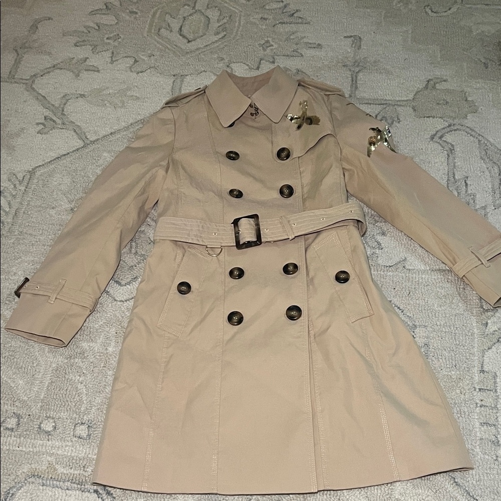 Burberry Beige Double-Breasted Trench Coat Size Medium / 34
